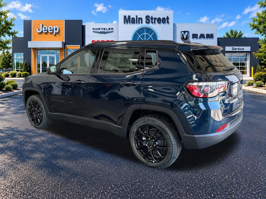 New 2026 Jeep Compass Latitude AWD/4WD image 3