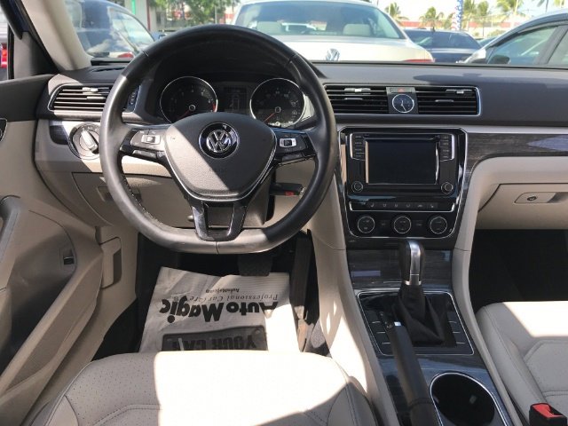 Used 2016 Volkswagen Passat 1.8T SE FWD image 10