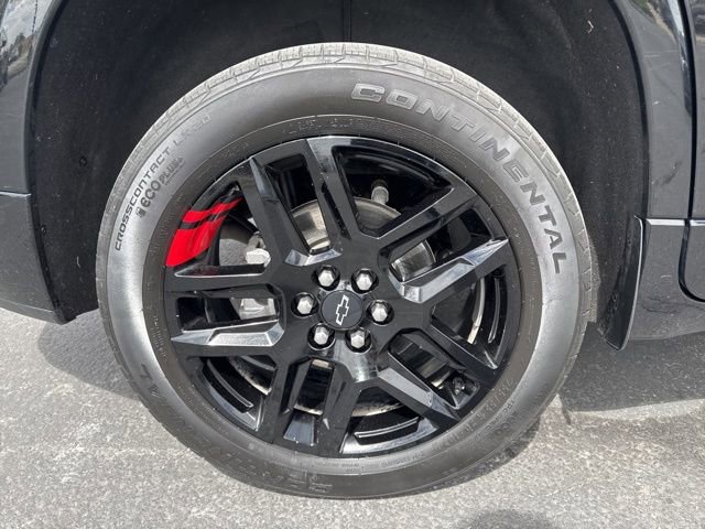 Certified 2022 Chevrolet Traverse Premier w/ Redline Edition AWD/4WD image 9