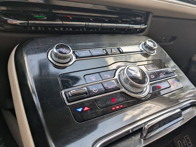 Used 2022 Lincoln Nautilus FWD w/ Premium Package image 27