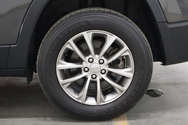 Used 2021 Jeep Cherokee Latitude Lux w/ Comfort/Convenience Group image 42