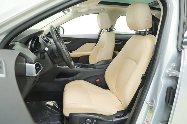 Used 2020 Jaguar F-PACE Premium AWD/4WD image 23