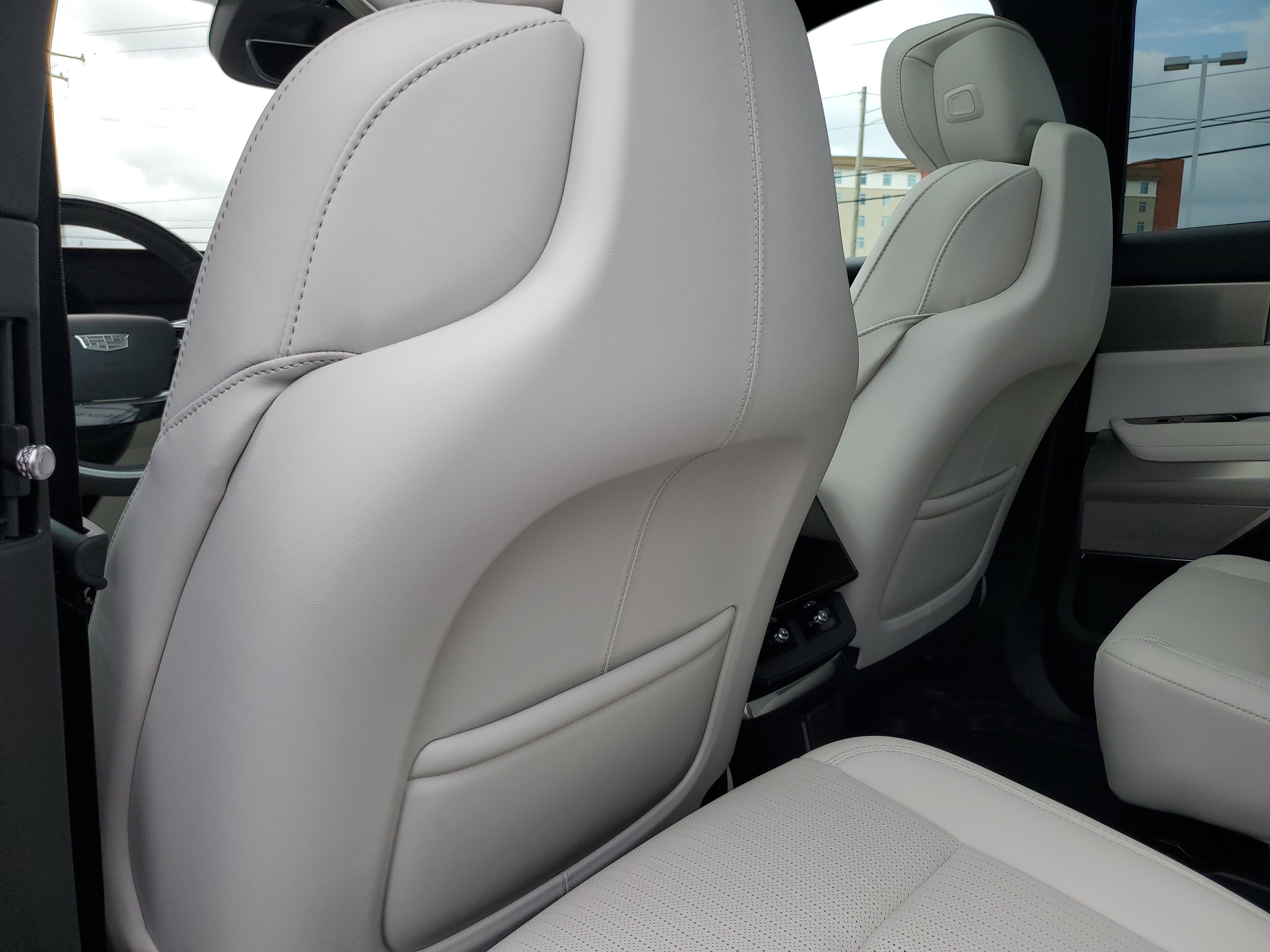 New 2026 Cadillac Vistiq Sport w/ LPO, Floor Liner Package image 11