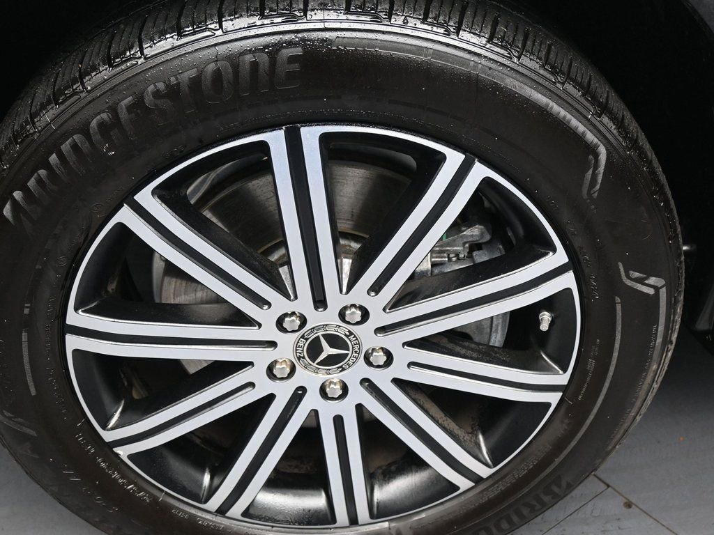 Used 2025 Mercedes-Benz GLE 450e GLE 450e w/ Winter Package image 45