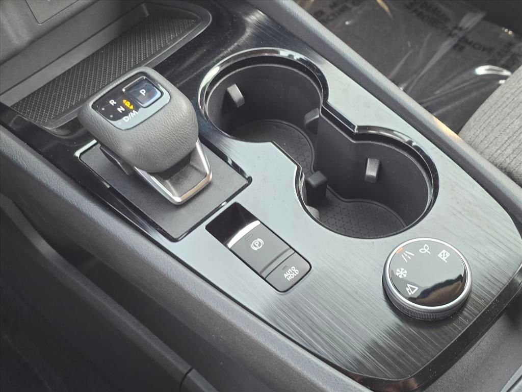 Used 2021 Nissan Rogue S image 17