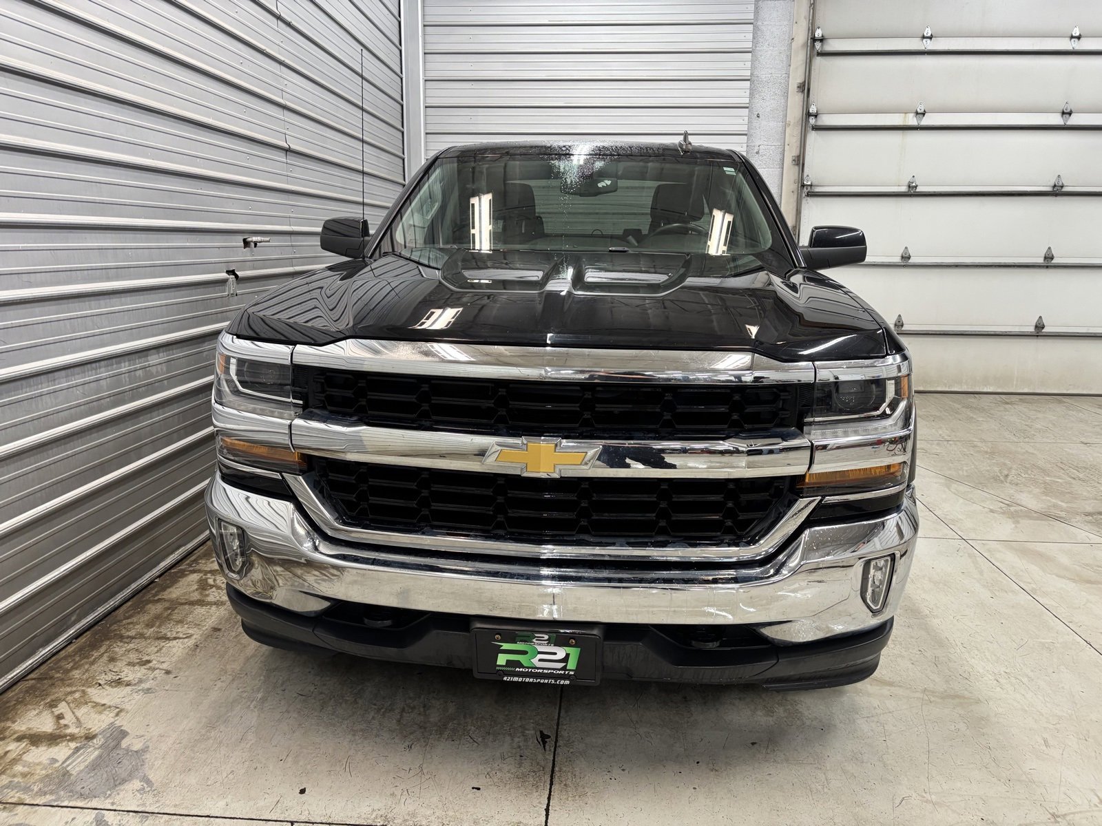 Used 2018 Chevrolet Silverado 1500 LT w/ All Star Edition image 2