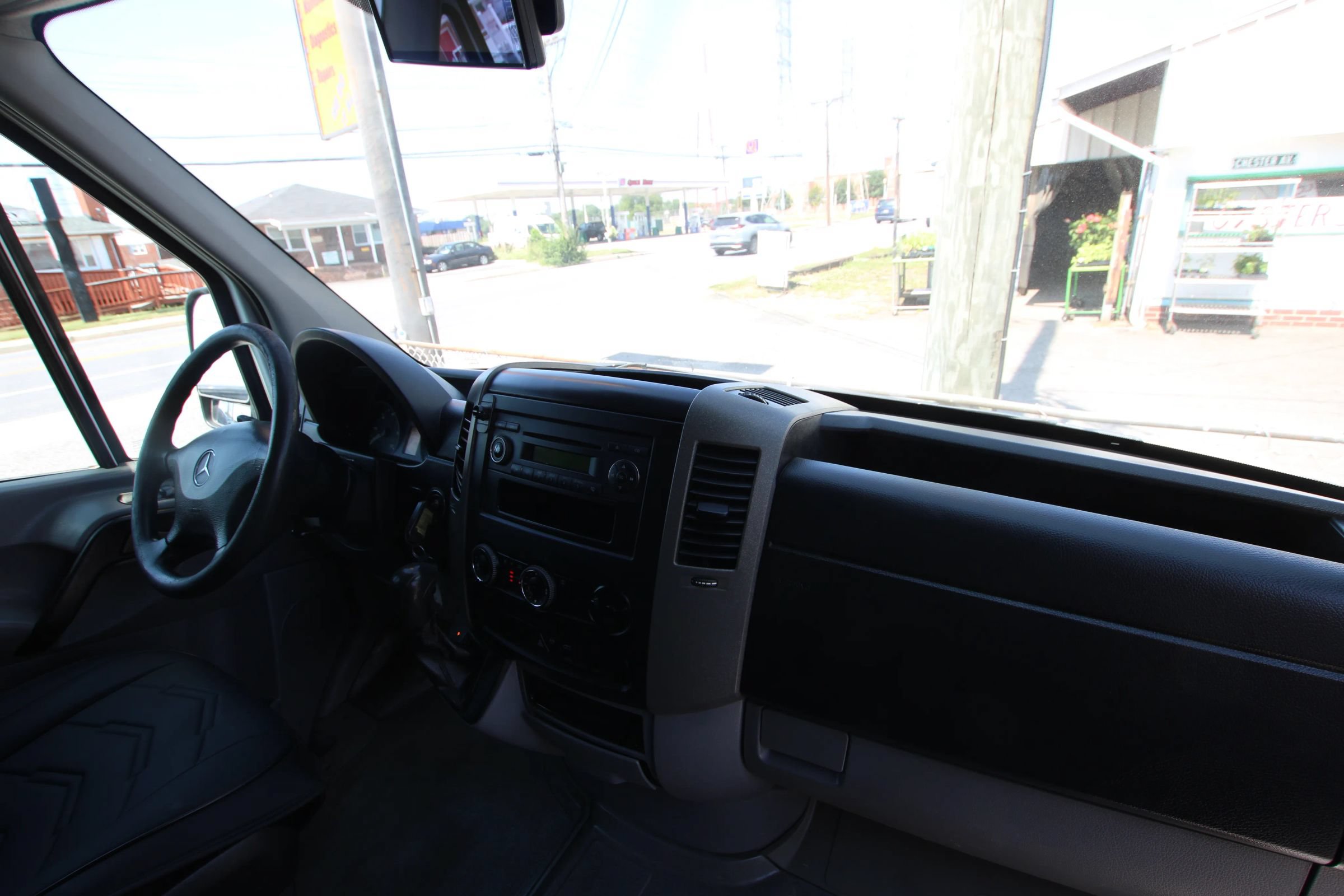 Used 2012 Mercedes-Benz Sprinter 3500 image 12