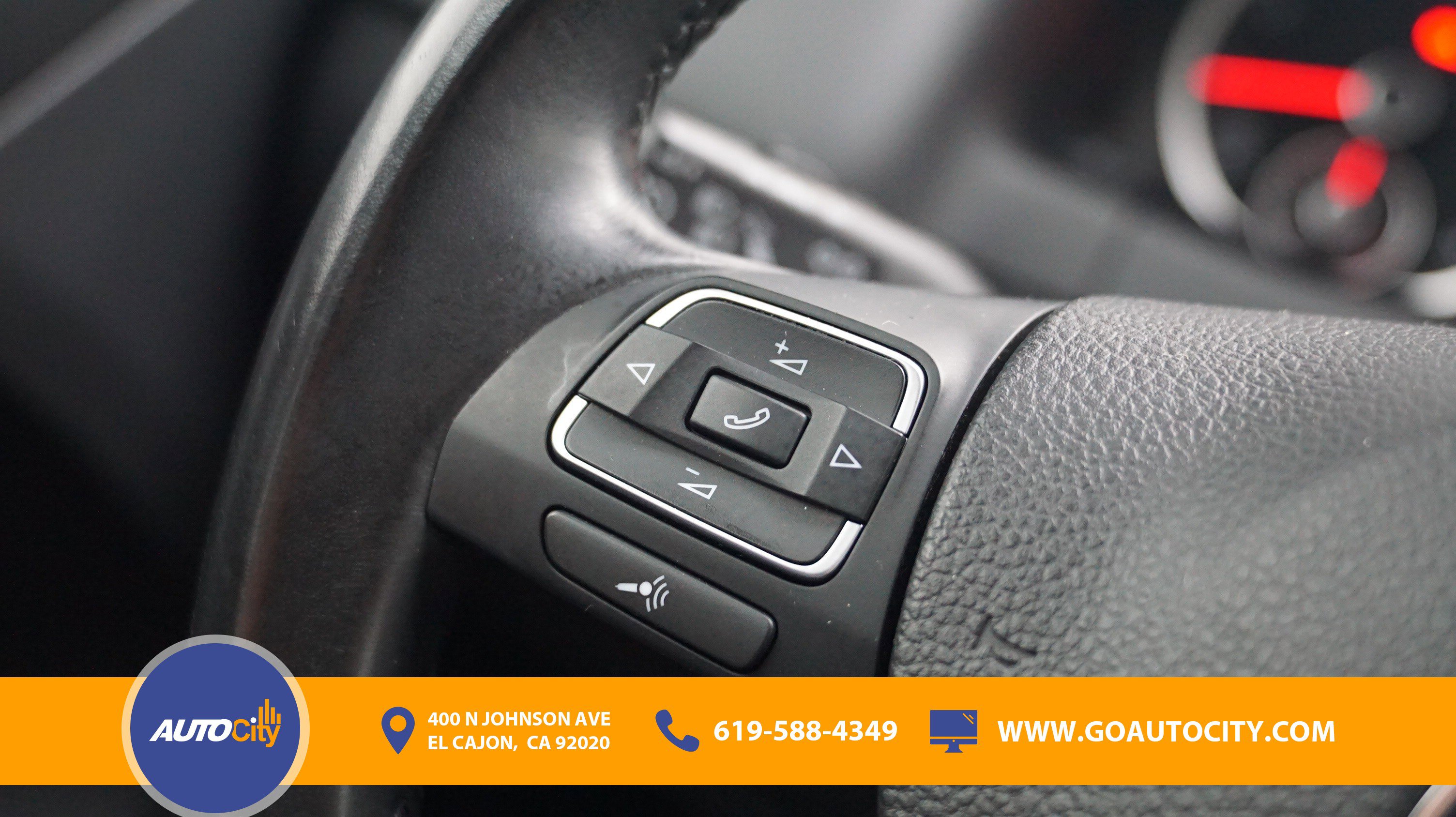 Used 2014 Volkswagen Tiguan SEL AWD/4WD image 19