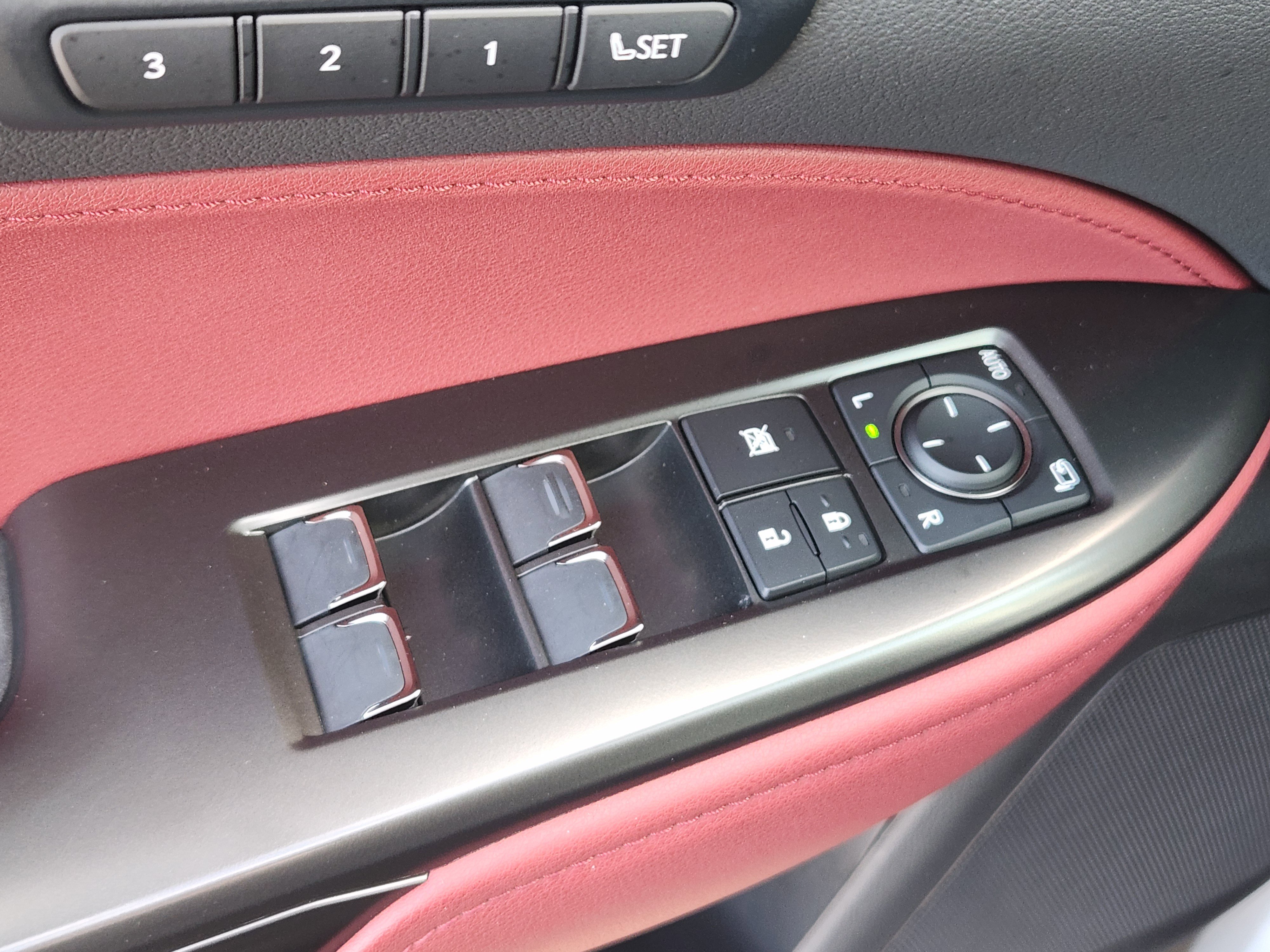 Used 2024 Lexus NX 250 FWD w/ Premium Package image 27