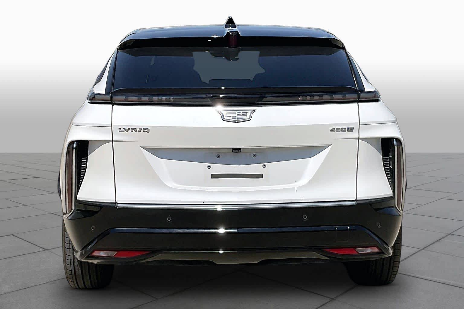 Used 2025 Cadillac Lyriq Luxury RWD image 4