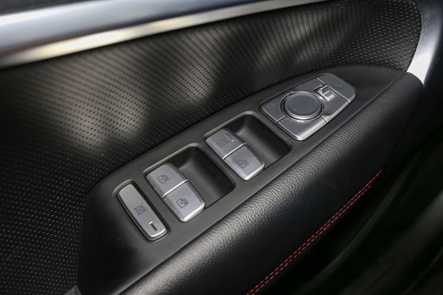 Used 2022 Genesis G70 3.3T w/ Sport Advanced Package AWD/4WD image 35
