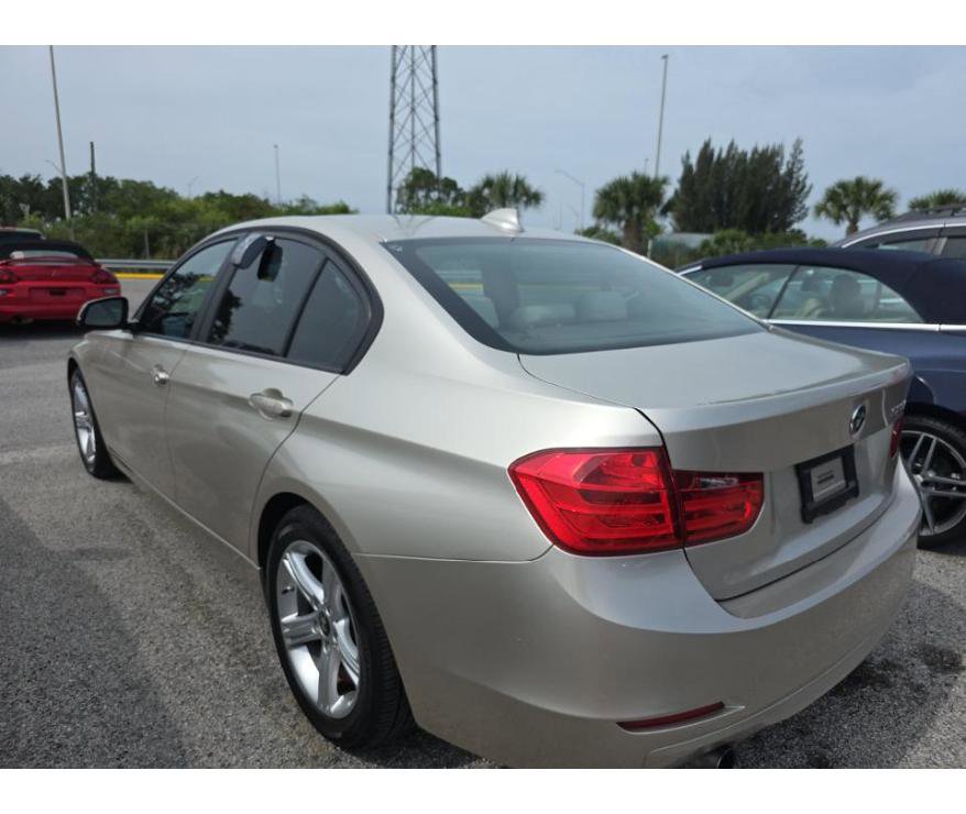 Used 2015 BMW 320i Sedan RWD image 6