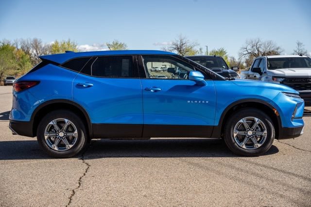 New 2026 Chevrolet Blazer LT w/ LPO, Cargo Package FWD image 4