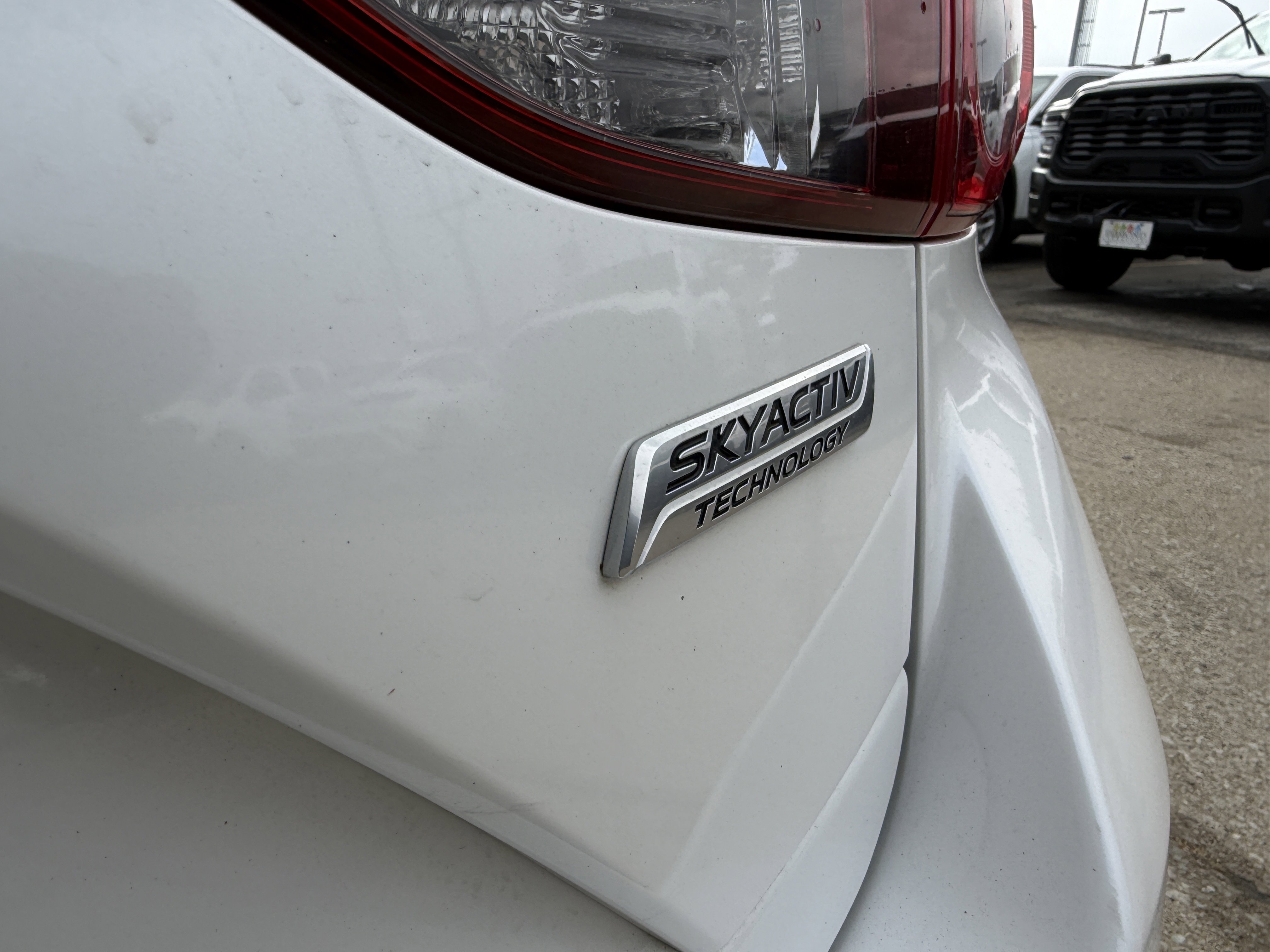 Used 2018 MAZDA MAZDA3 Grand Touring w/ Premium Equipment Package image 10