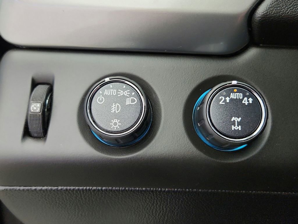 Used 2019 Chevrolet Suburban Premier image 26