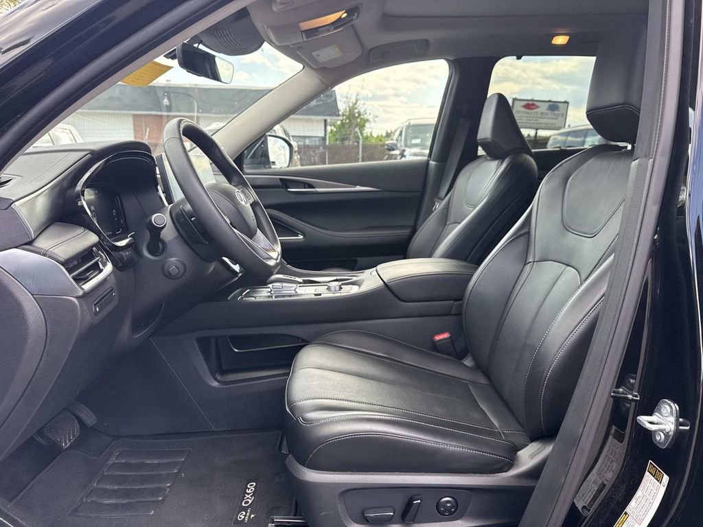 Certified 2025 INFINITI QX60 Luxe w/ Cargo Package AWD/4WD image 16