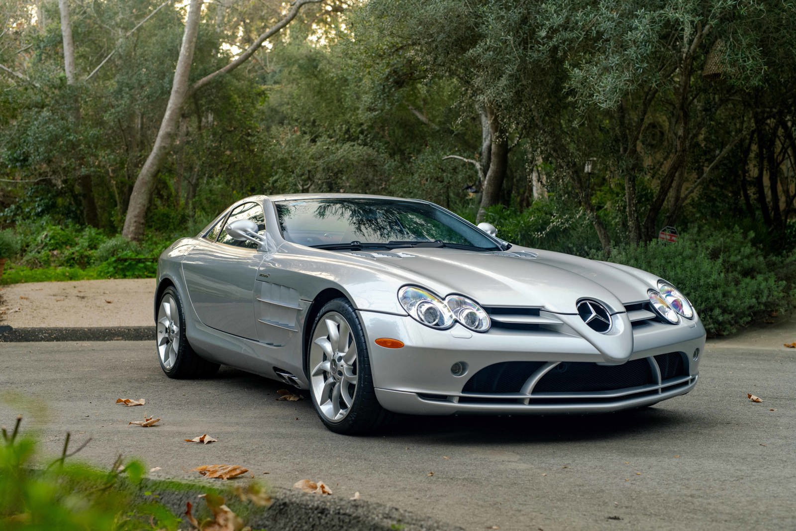 Used 2006 Mercedes-Benz SLR COUPE 2D image 24