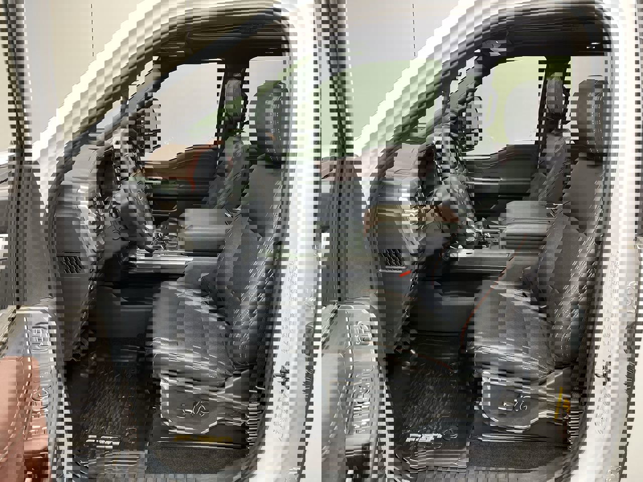 Used 2023 Ford F150 Lariat w/ Equipment Group 502A High image 3