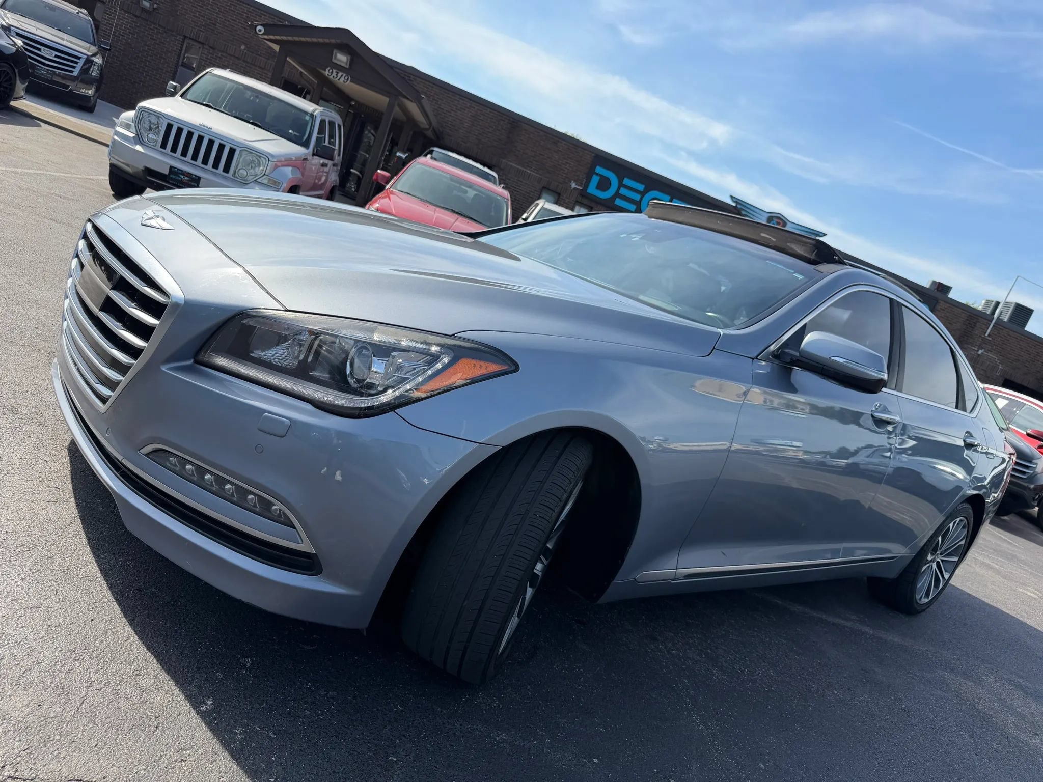 Used 2016 Hyundai Genesis 3.8 w/ Option Group 04 AWD/4WD image 51