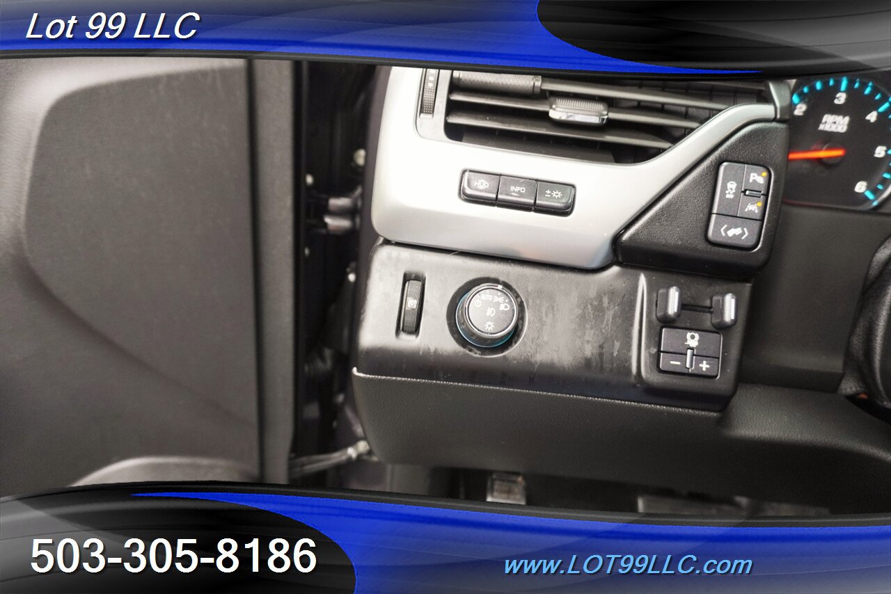 Used 2017 Chevrolet Suburban Premier RWD image 28