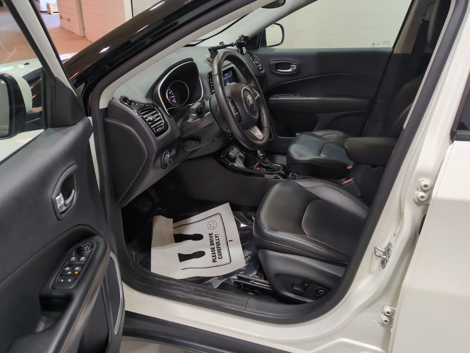 Used 2019 Jeep Compass Limited AWD/4WD image 16