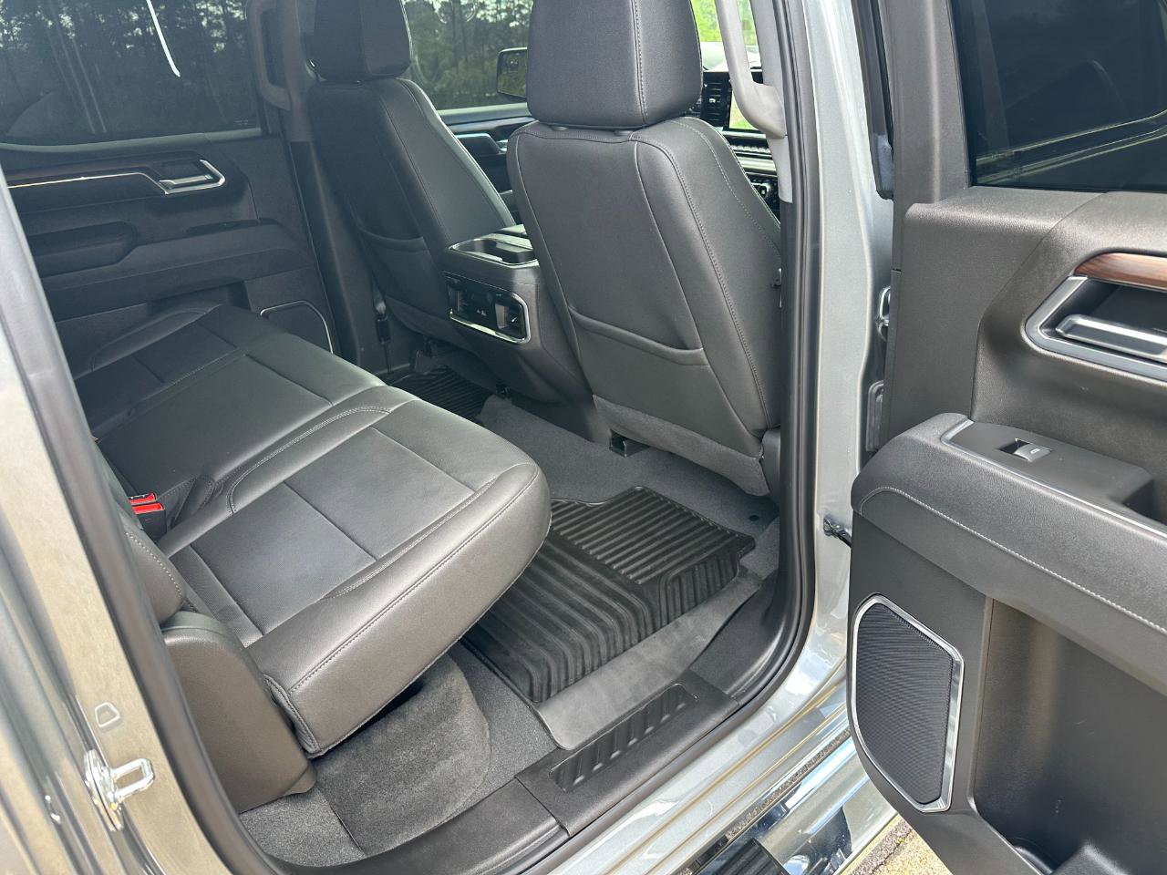 Used 2025 GMC Sierra 1500 SLT w/ SLT Premium Package image 20