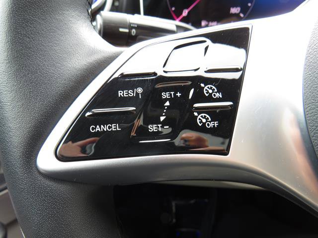 Used 2025 Mercedes-Benz C 300 4MATIC Sedan image 15