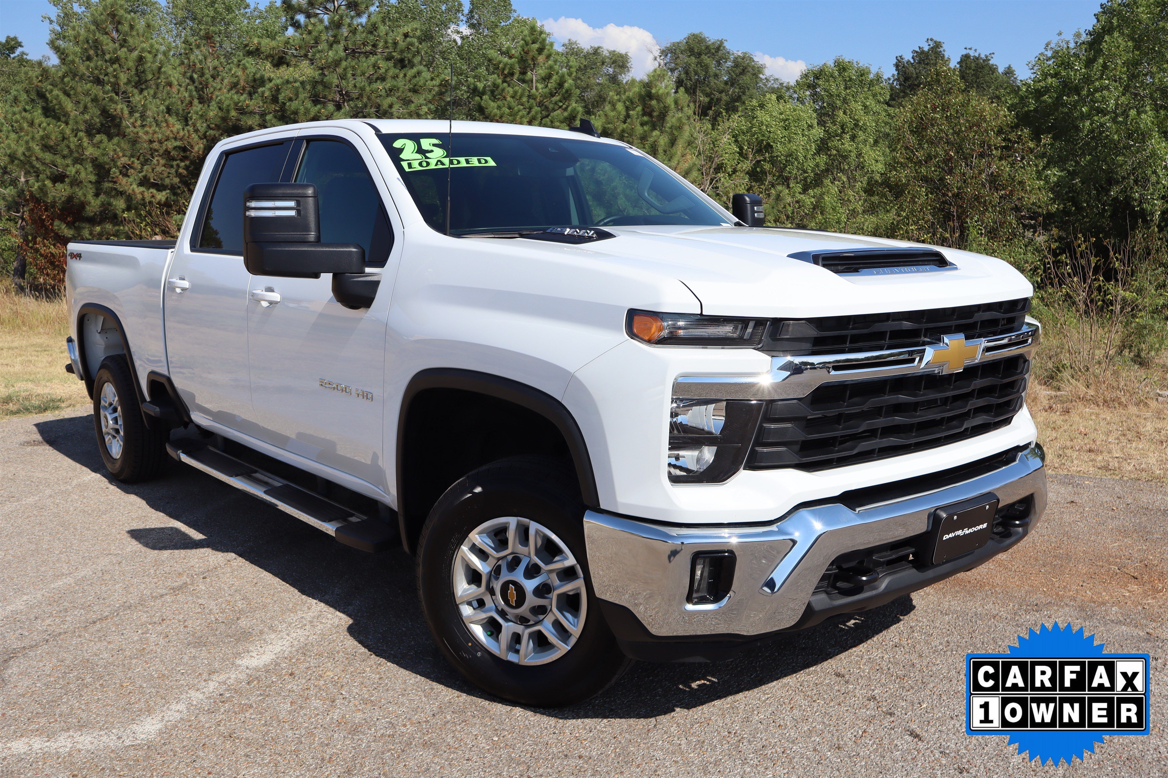 Used 2025 Chevrolet Silverado 2500 LT w/ Convenience Package AWD/4WD image 2