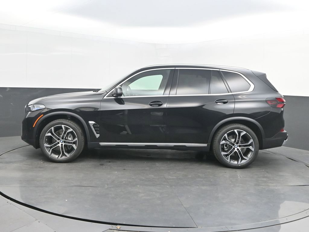 New 2026 BMW X5 sDrive40i RWD image 2
