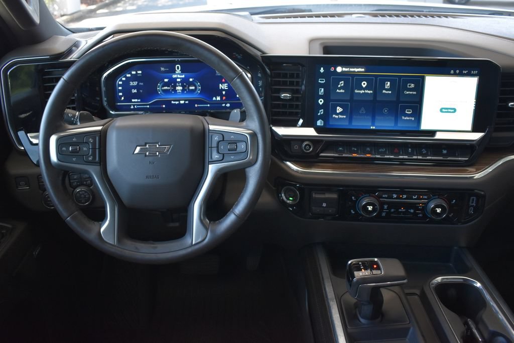 Used 2023 Chevrolet Silverado 1500 RST w/ Convenience Package II AWD/4WD image 3