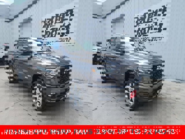 New 2025 RAM 1500 4x4 Crew Cab