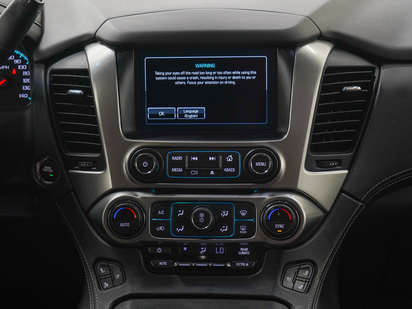 Used 2019 Chevrolet Suburban Premier w/ Premier Plus Edition AWD/4WD image 16