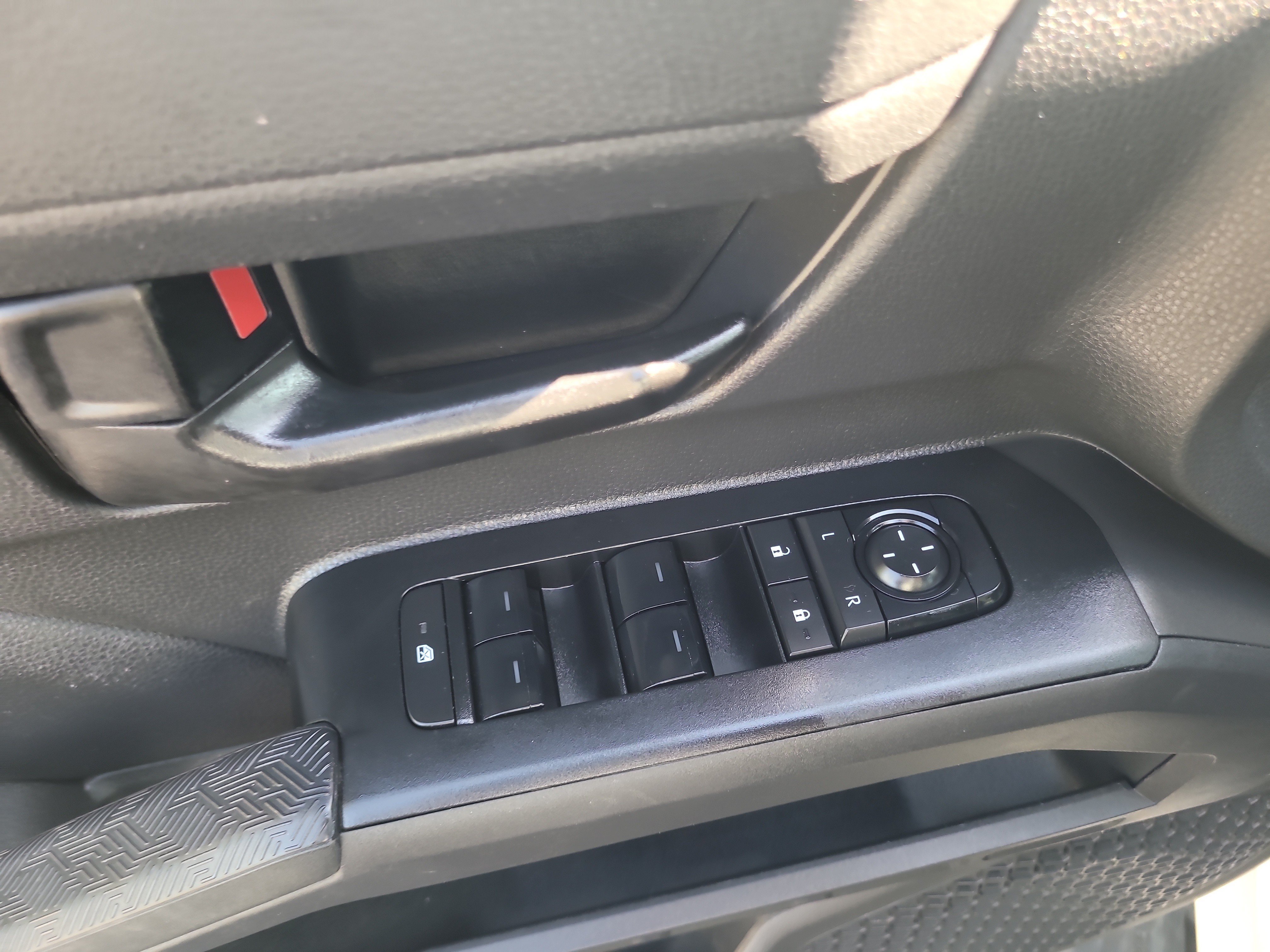 Certified 2024 Toyota Tacoma SR5 RWD image 18