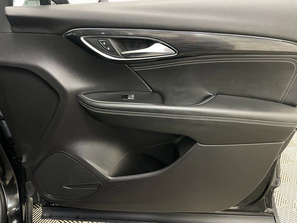 Used 2023 Buick Envision Preferred image 38