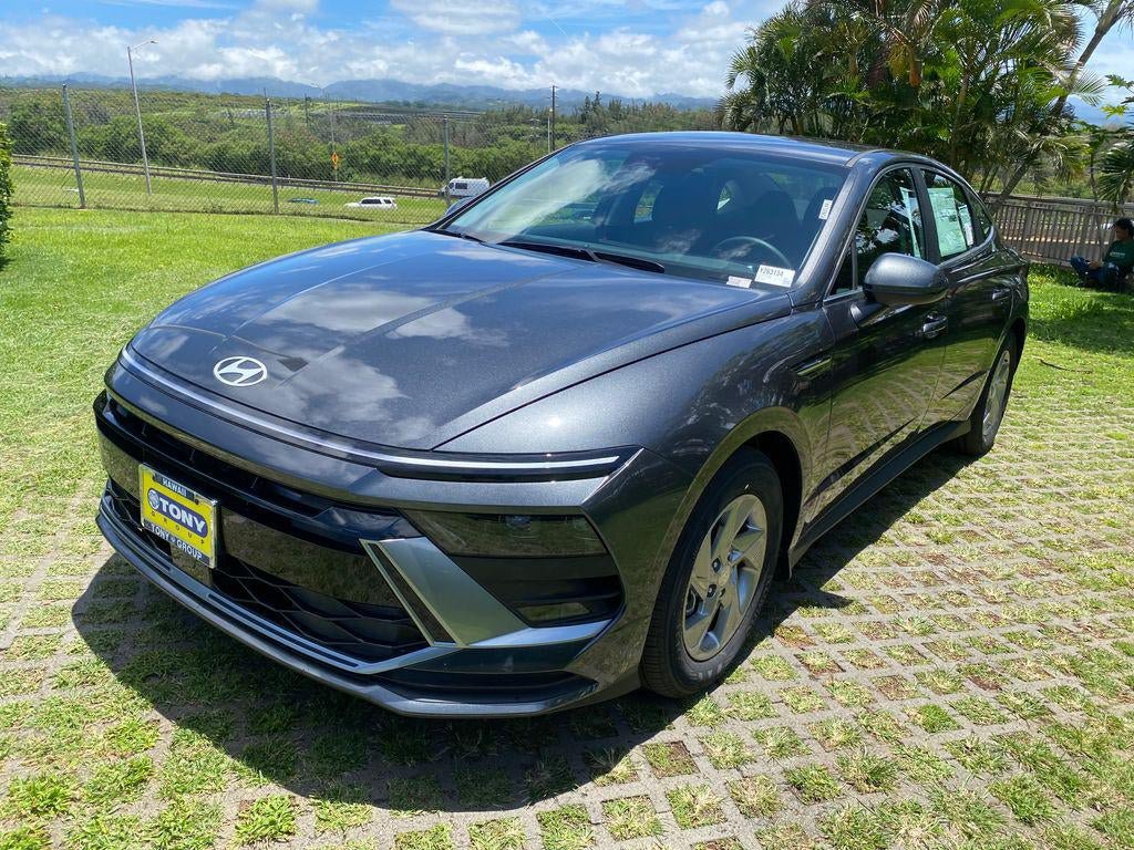 New 2026 Hyundai Sonata SE FWD image 3