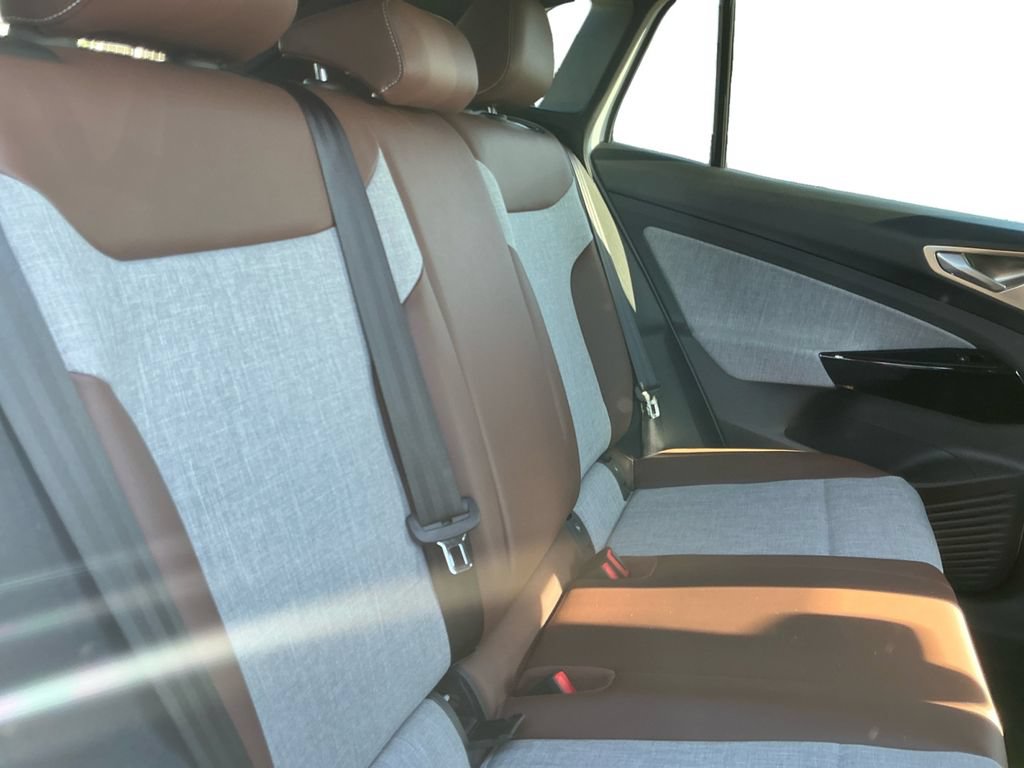 New 2026 Volkswagen ID.4 Pro AWD/4WD image 19