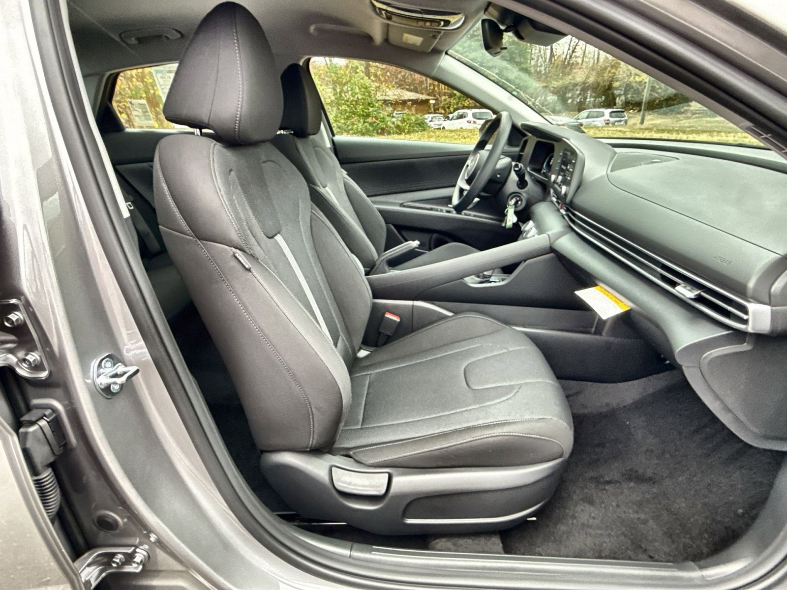 New 2026 Hyundai Elantra SE image 25