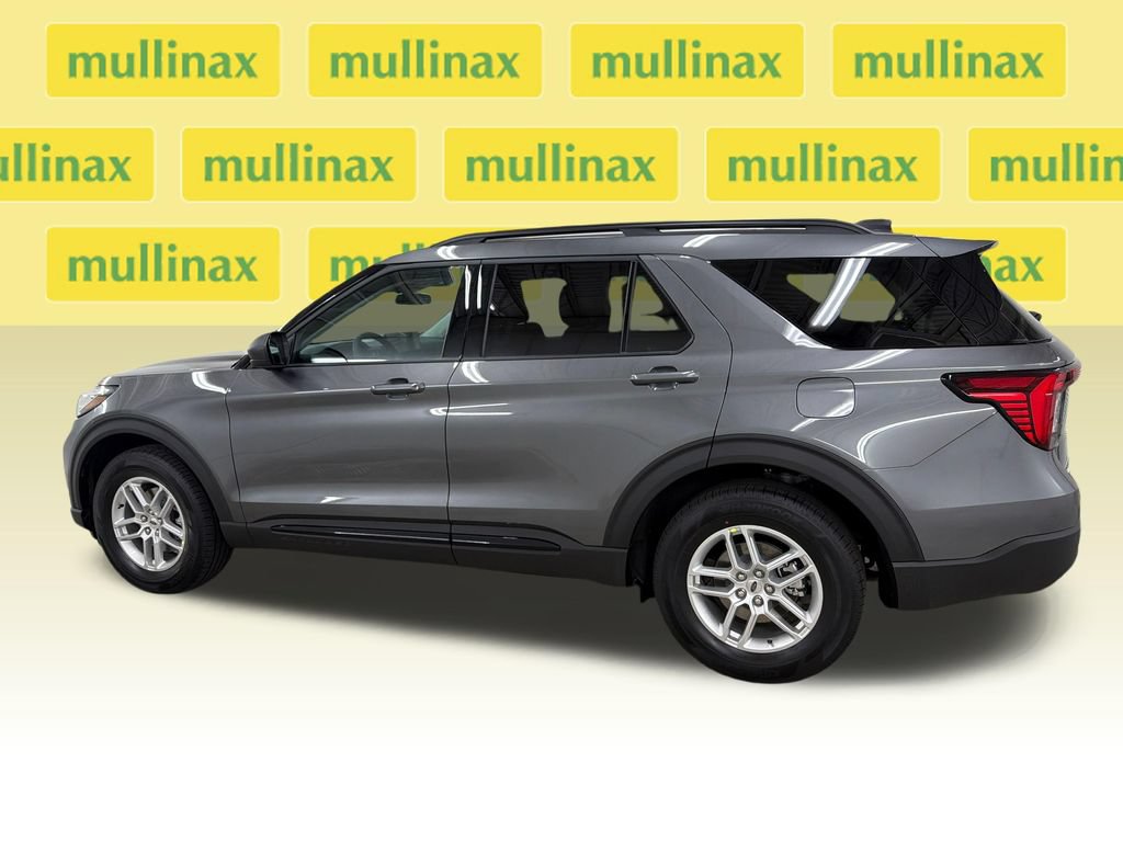 New 2026 Ford Explorer Active RWD image 10
