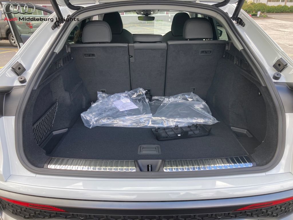 New 2025 Audi Q5 Premium Plus image 24