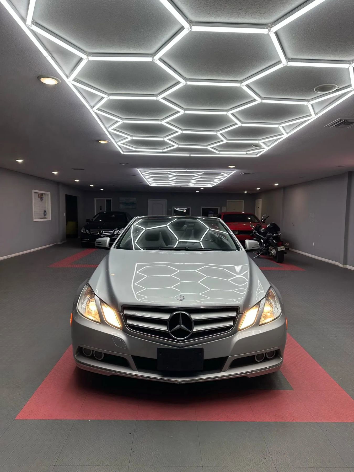 Used 2011 Mercedes-Benz E 350 Cabriolet image 8