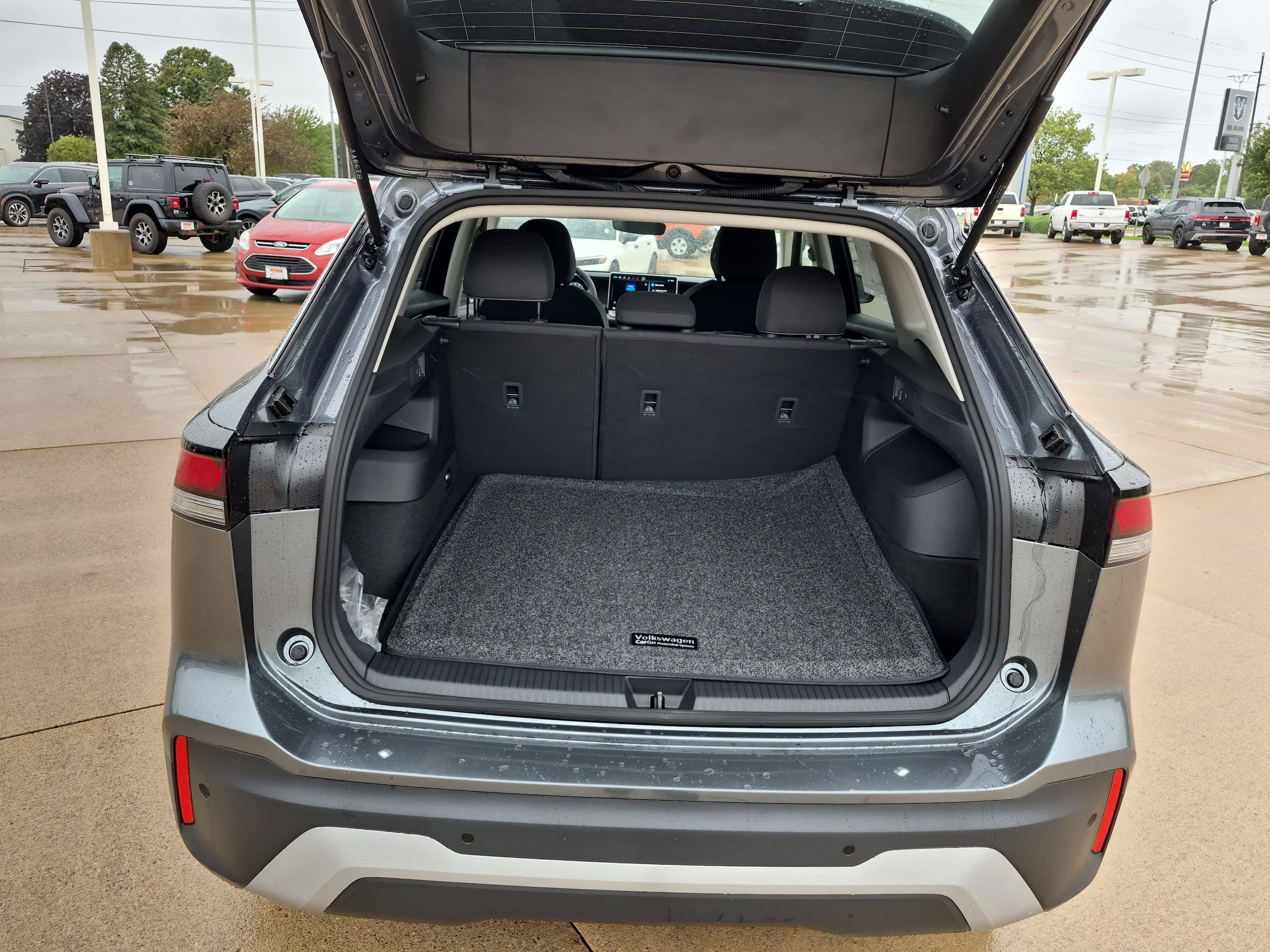 New 2026 Volkswagen Tiguan S AWD/4WD image 6