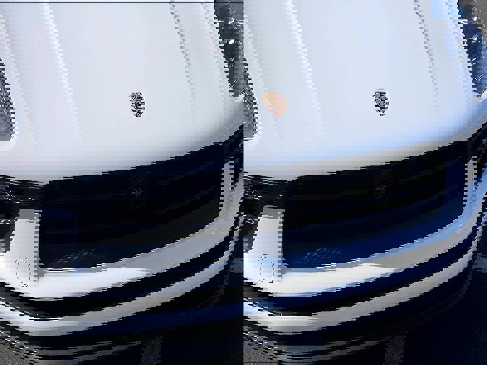 Used 2024 Porsche Macan image 32