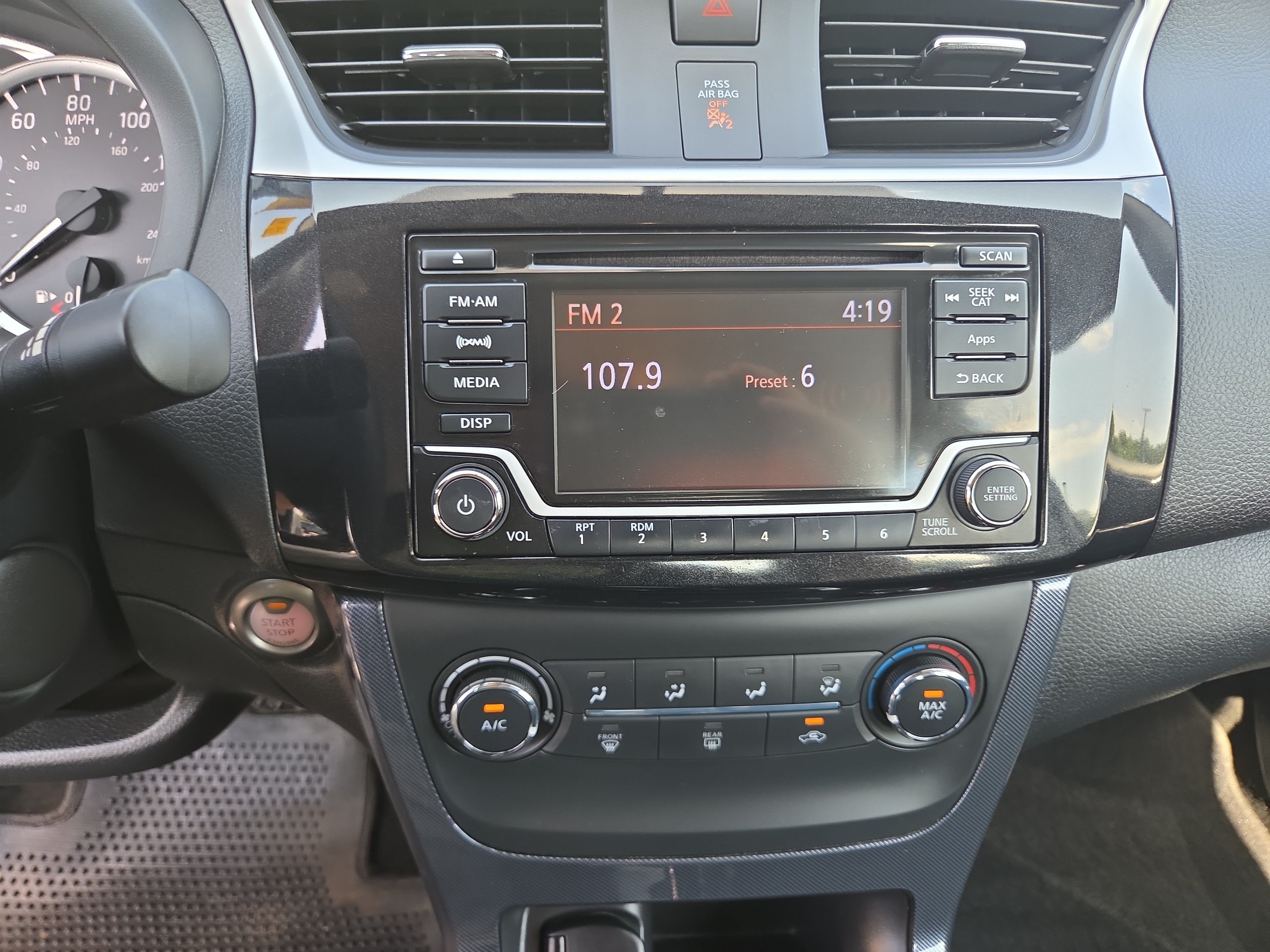 Used 2016 Nissan Sentra SR FWD image 25