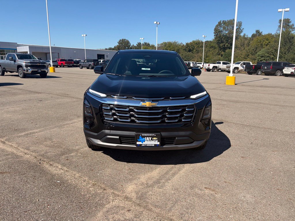 New 2027 Chevrolet Equinox LT w/ Convenience Package II FWD image 8