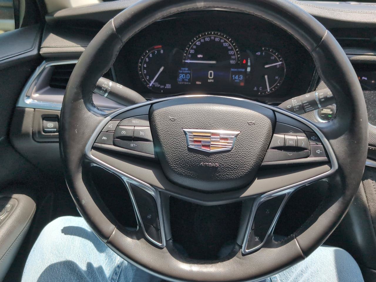 Used 2017 Cadillac XT5 Luxury AWD/4WD image 22