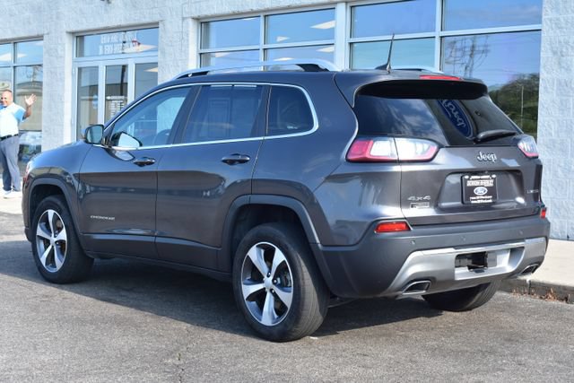 Used 2021 Jeep Cherokee Limited w/ Sun & Sound Group AWD/4WD image 9