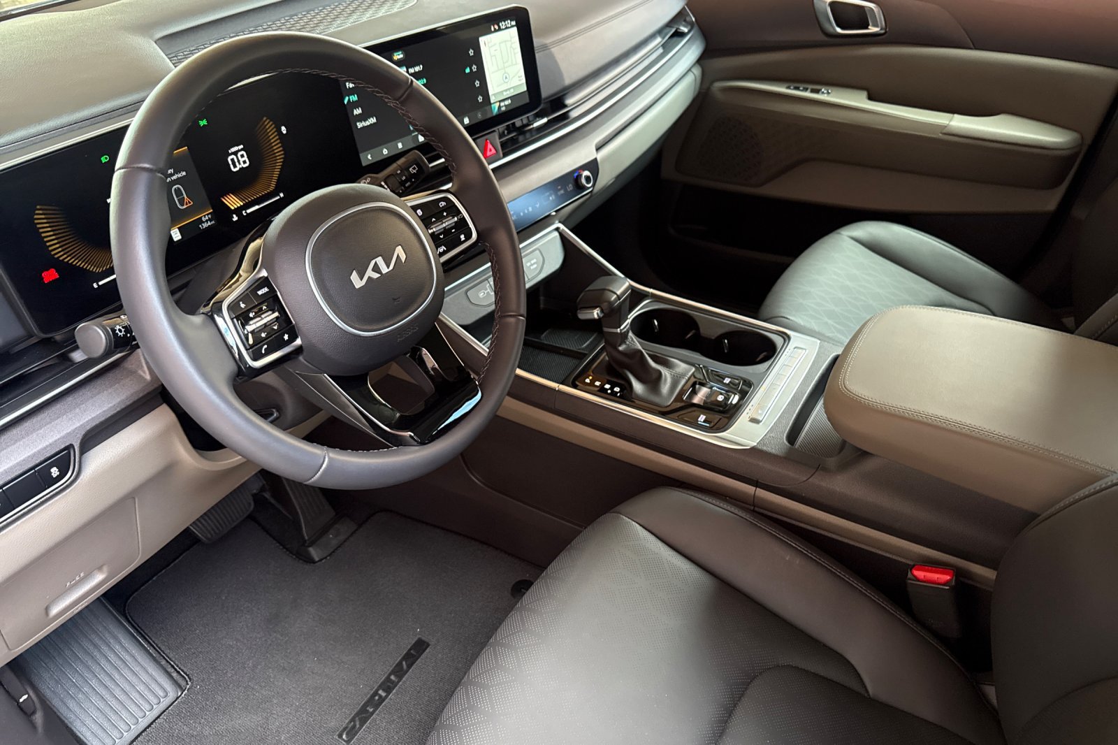 Used 2026 Kia Carnival EX FWD image 10