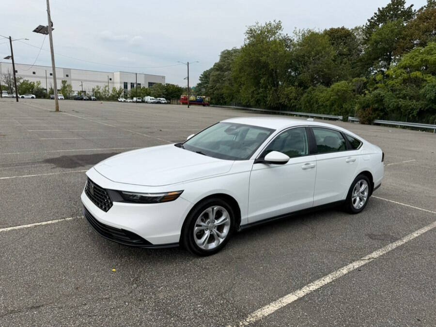 Used 2025 Honda Accord LX image 3