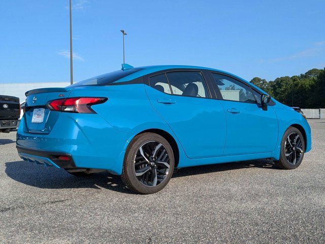 New 2025 Nissan Versa SR w/ Trunk Package image 4