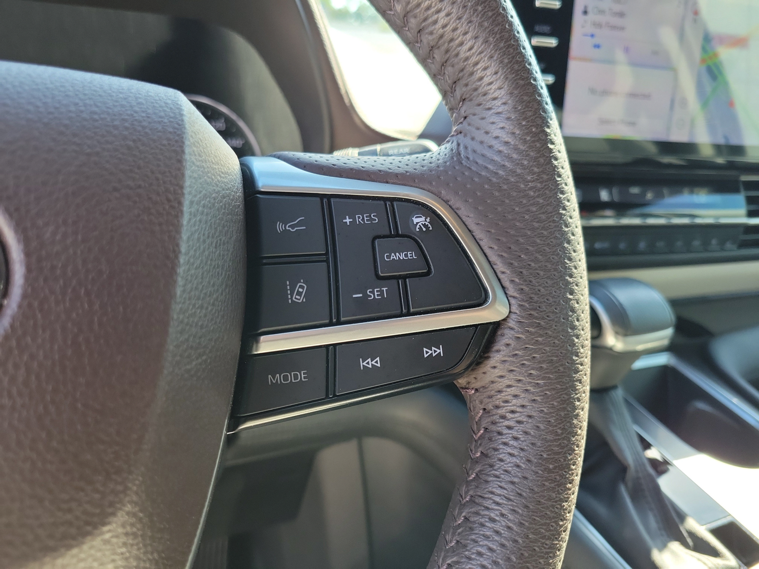 Certified 2024 Toyota Sienna Platinum FWD image 14